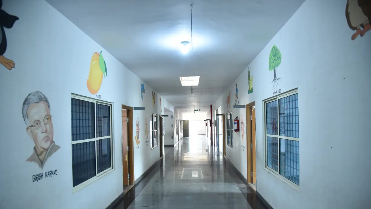 PAIS school campus